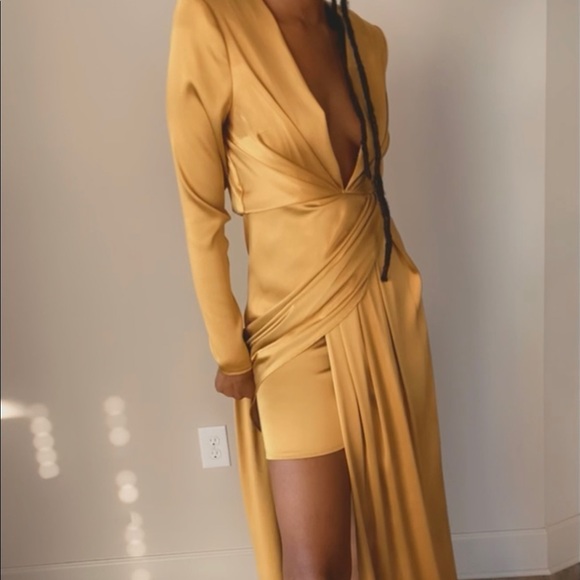 Splits Side Plunge Maxi in Satin - Picture 3 of 4